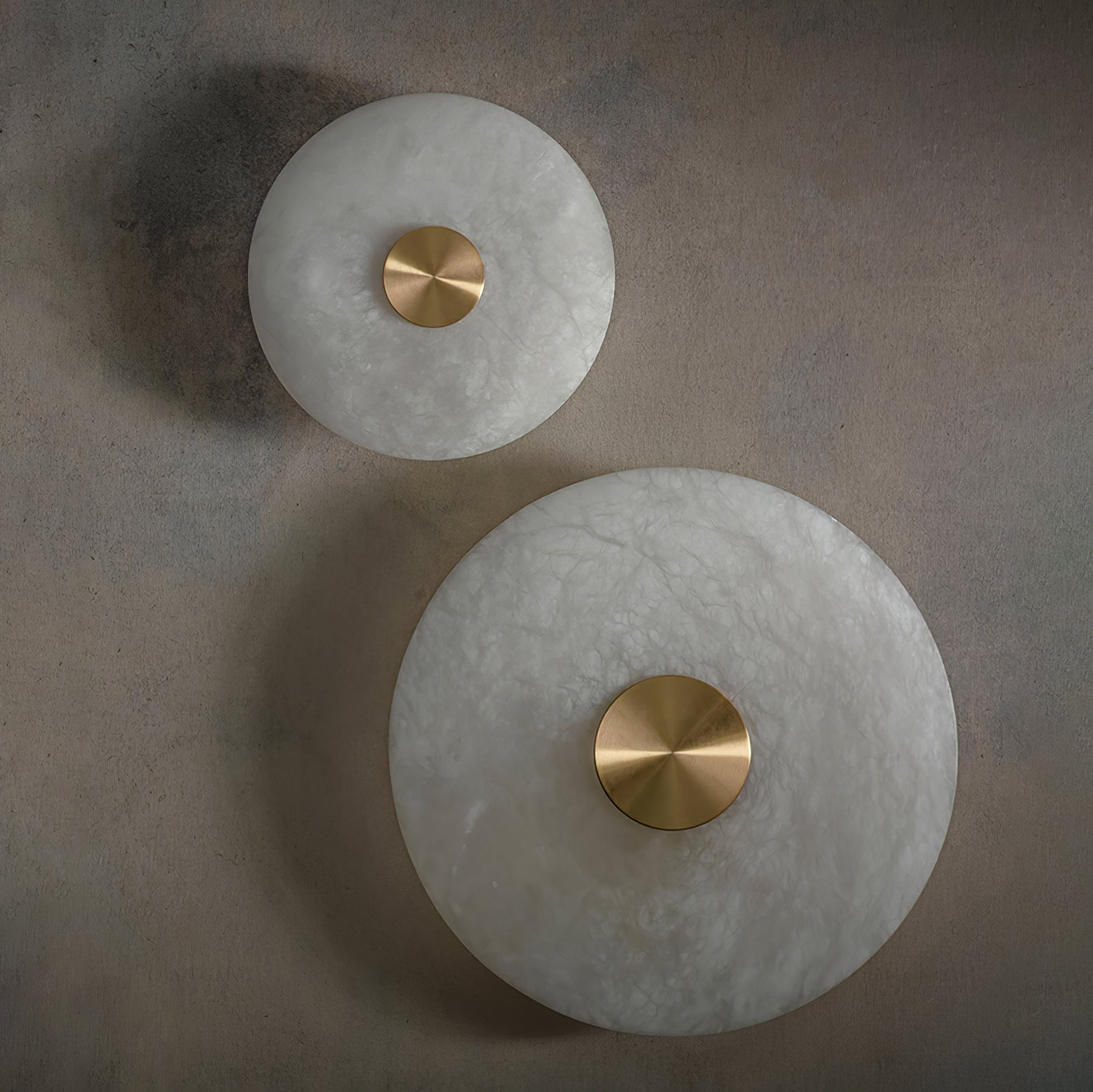 Ildvuvyu Alabaster Wall Lamp