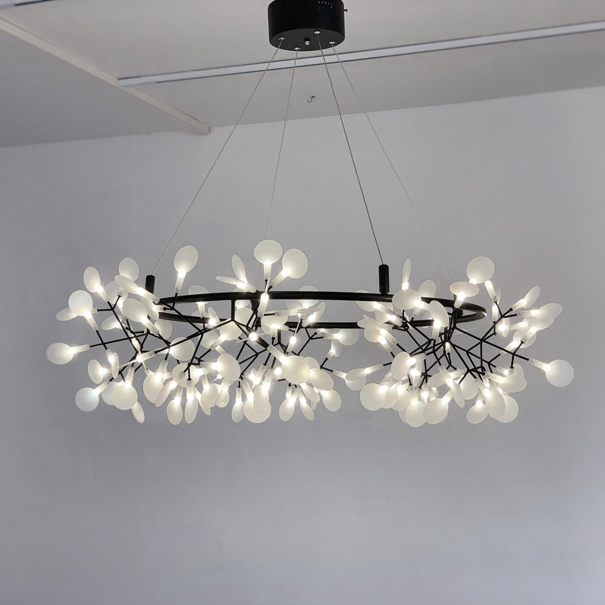 Zesion Chandelier Black Ring Firefly Branch