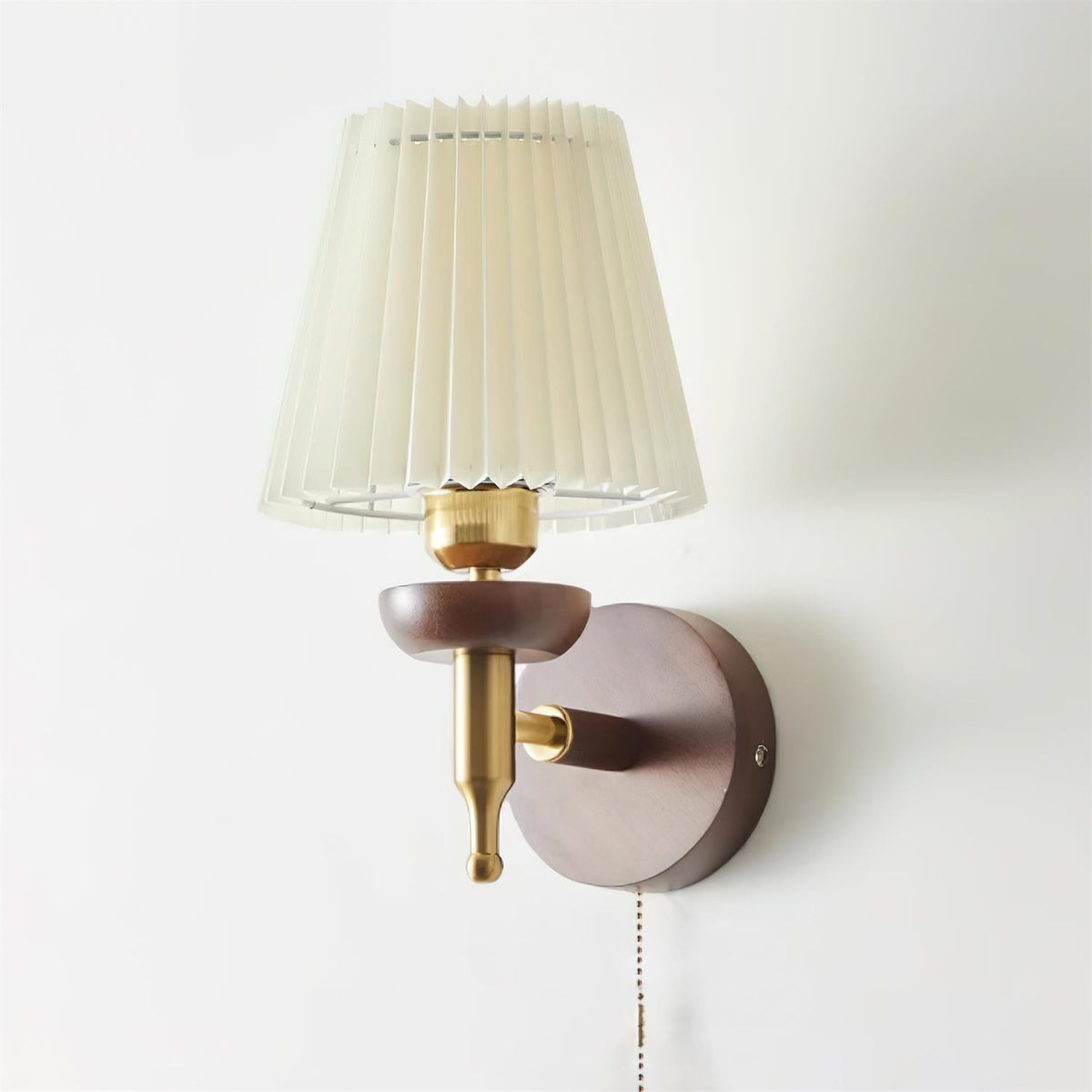 Blixen Wall Lamp Fabric Classic Gold Walnut Bedroom