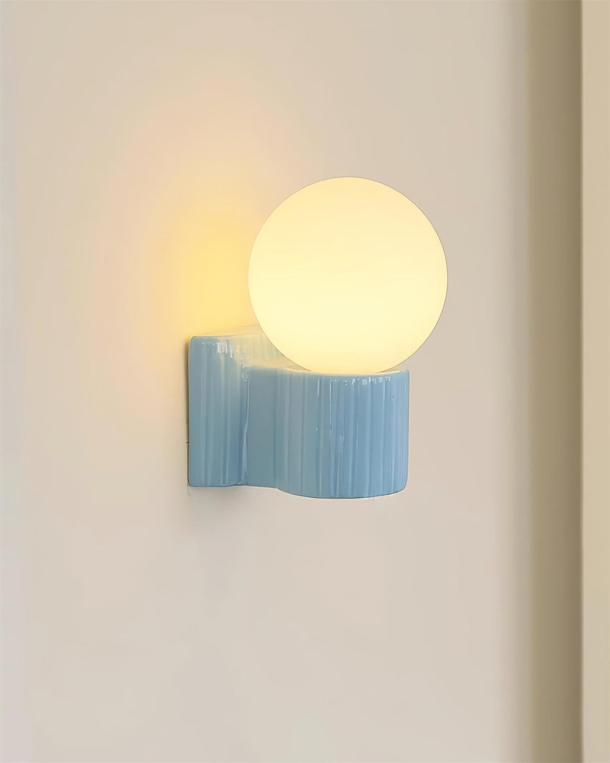 Viraerella Wall Lamp