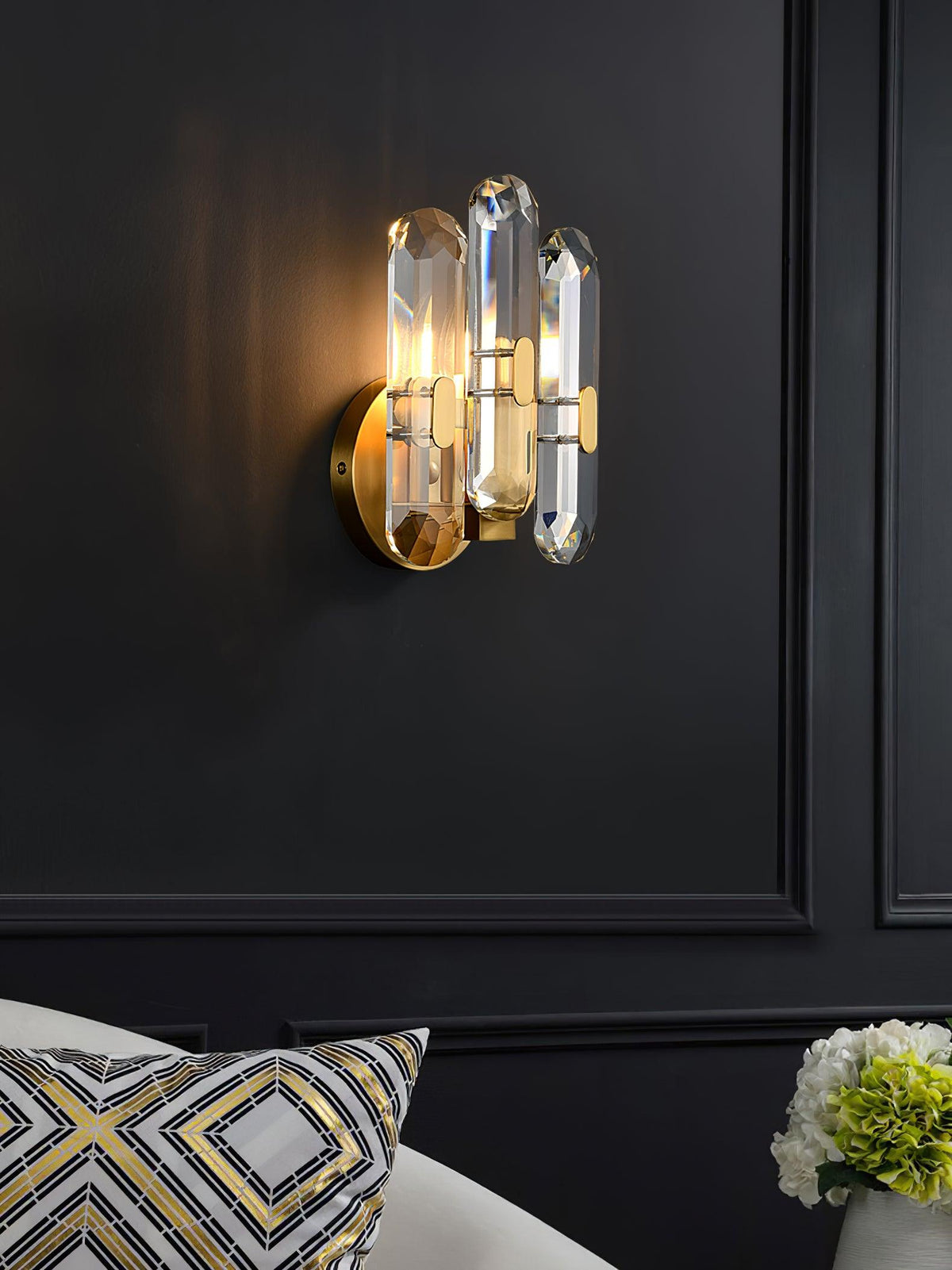 Gevon Postmodern Luxury Crystal Sconce Wall Lamp