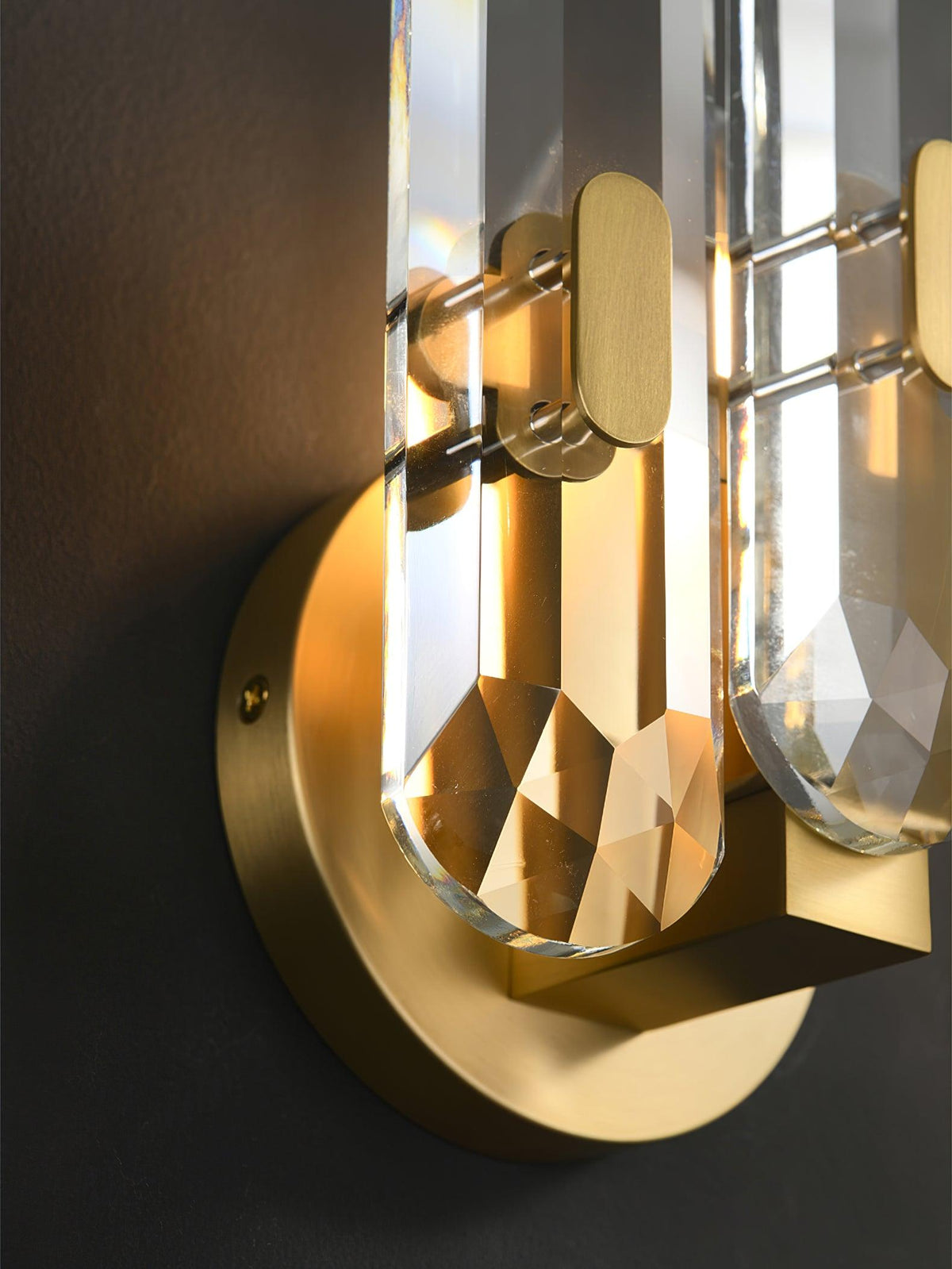 Gevon Postmodern Luxury Crystal Sconce Wall Lamp