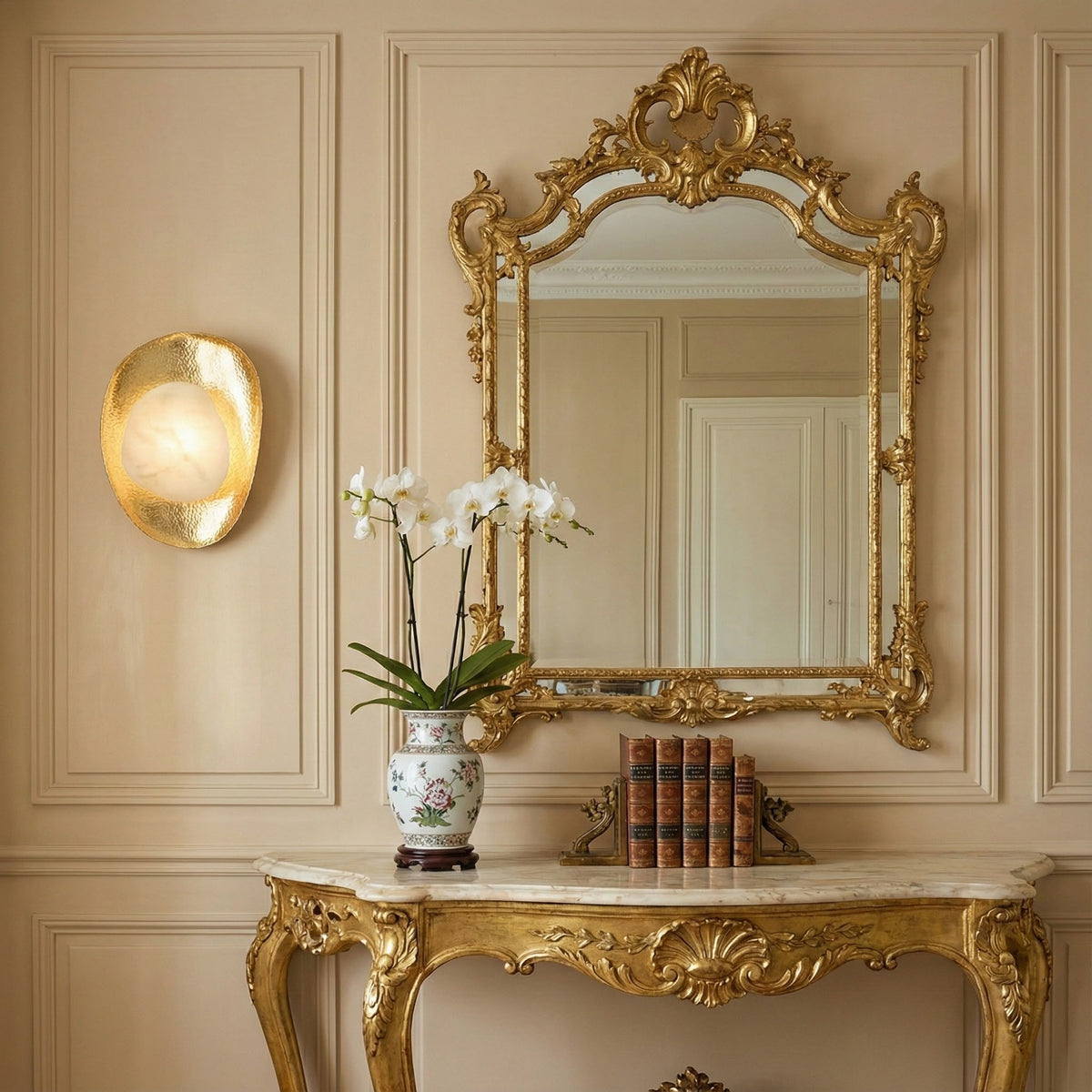 Thalienne Wall Lamp