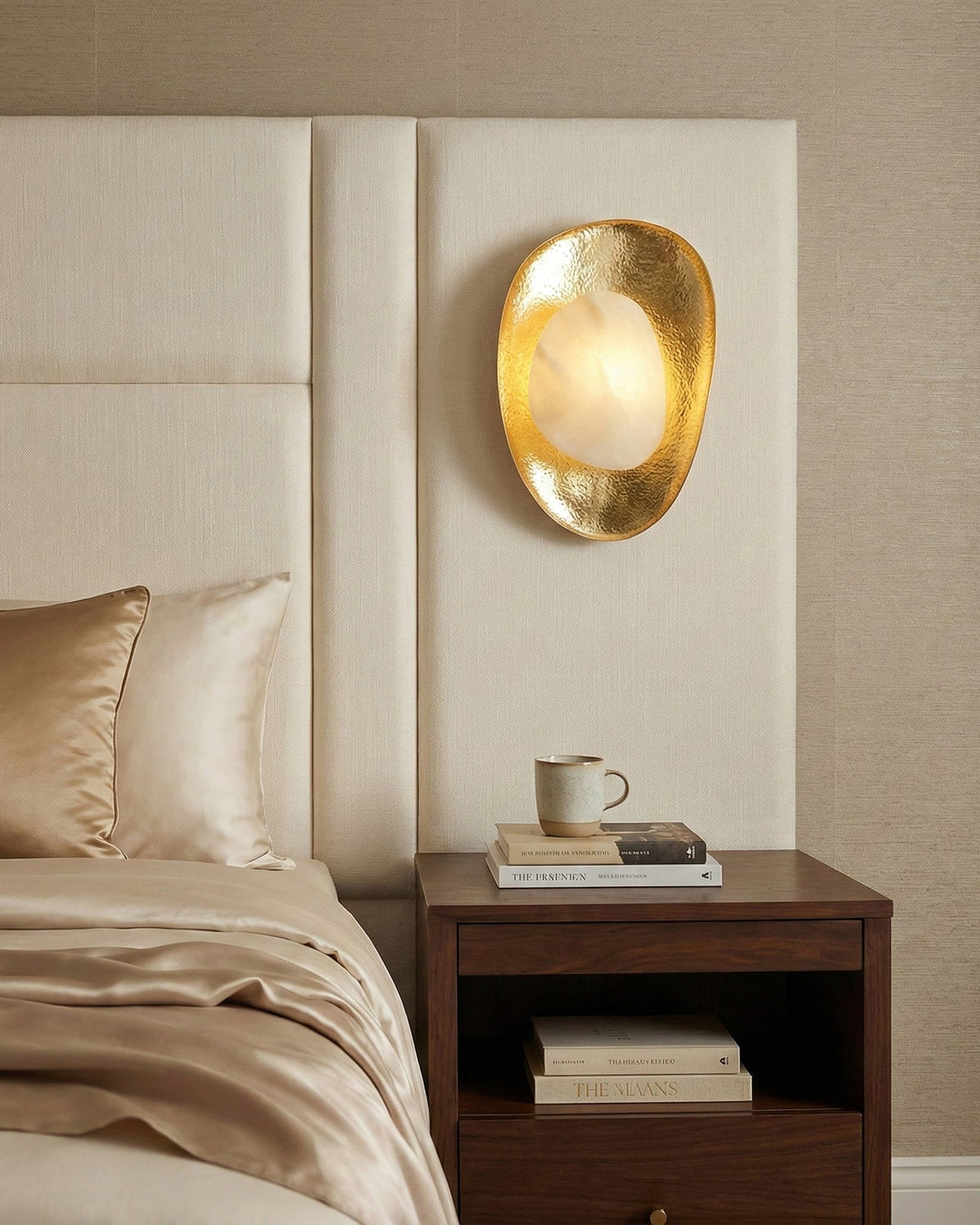 Thalienne Wall Lamp