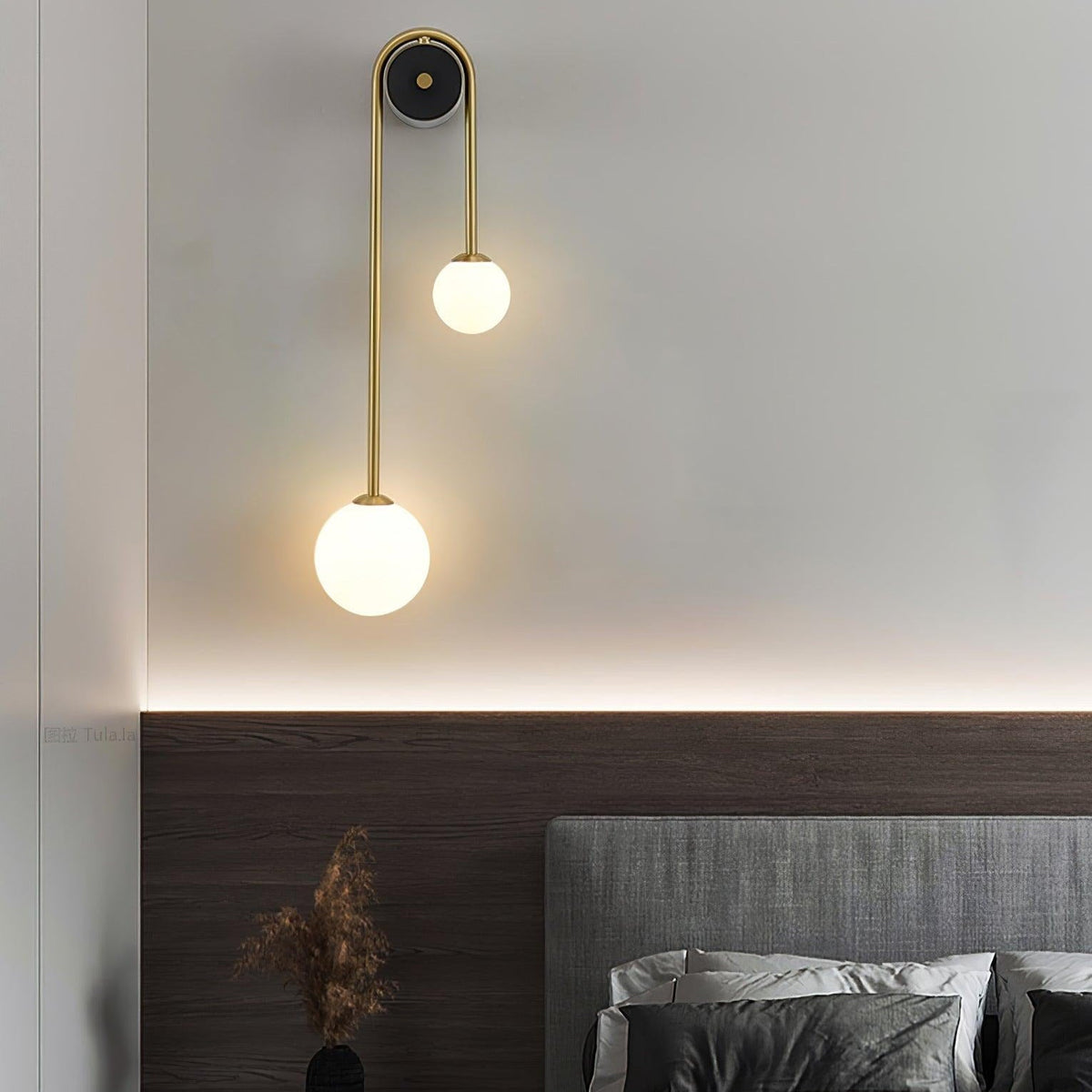 Lapavid Brass Arc Wall Light