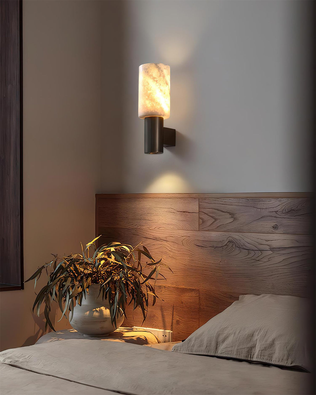 Bravura Wall Lamp
