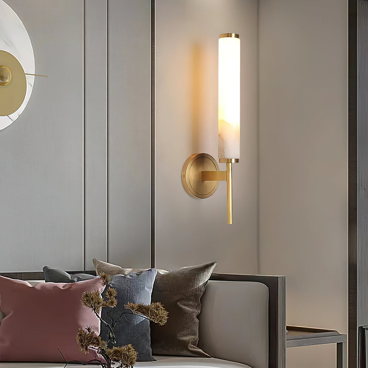 Aveniselle Wall Lamp