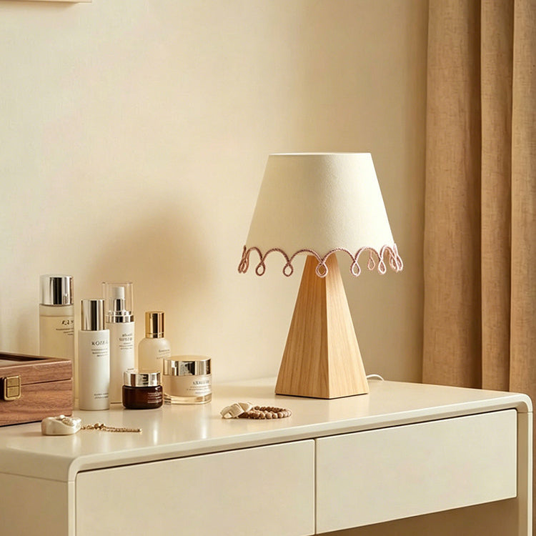 Liorereria Table Lamp