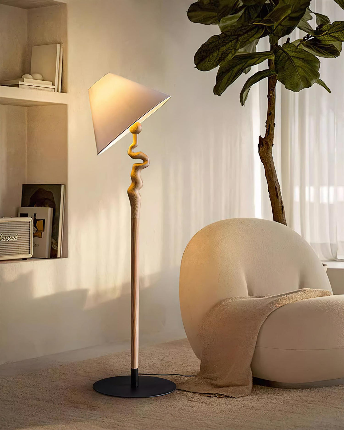Liorinette Floor Lamp