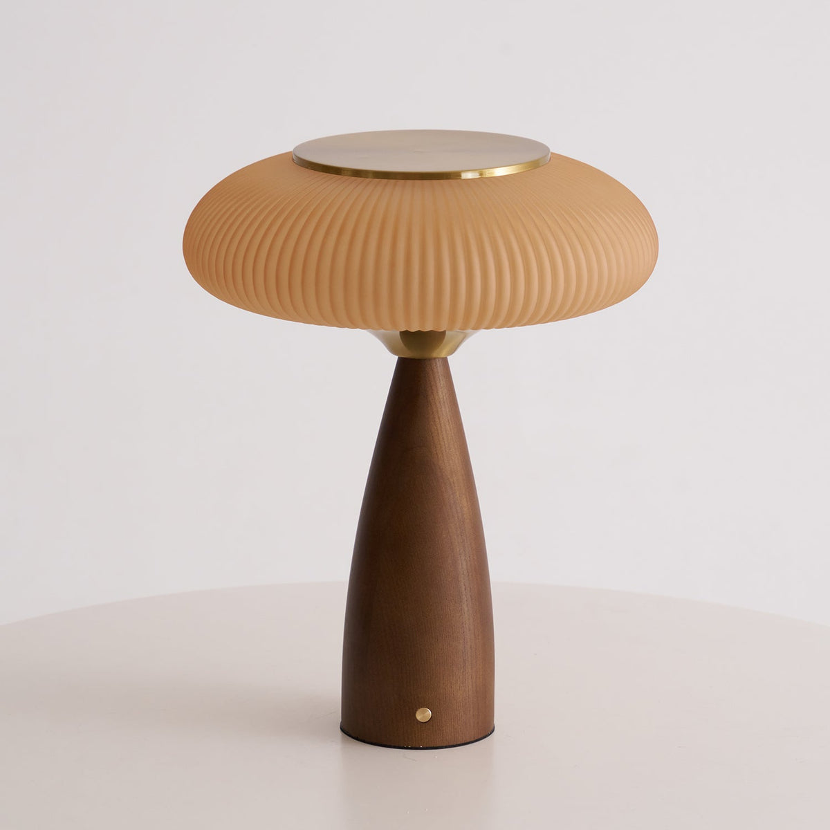 Reneriella Table Lamp