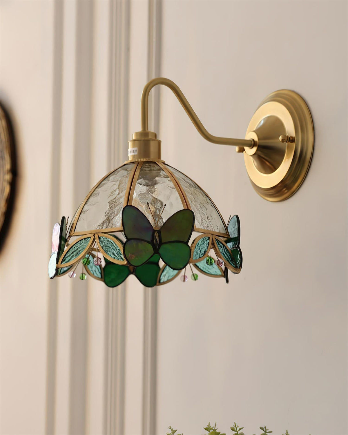 Renanaria Jewel Wall Lamp