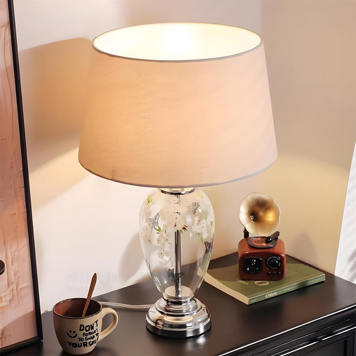 Terierira Table Lamp