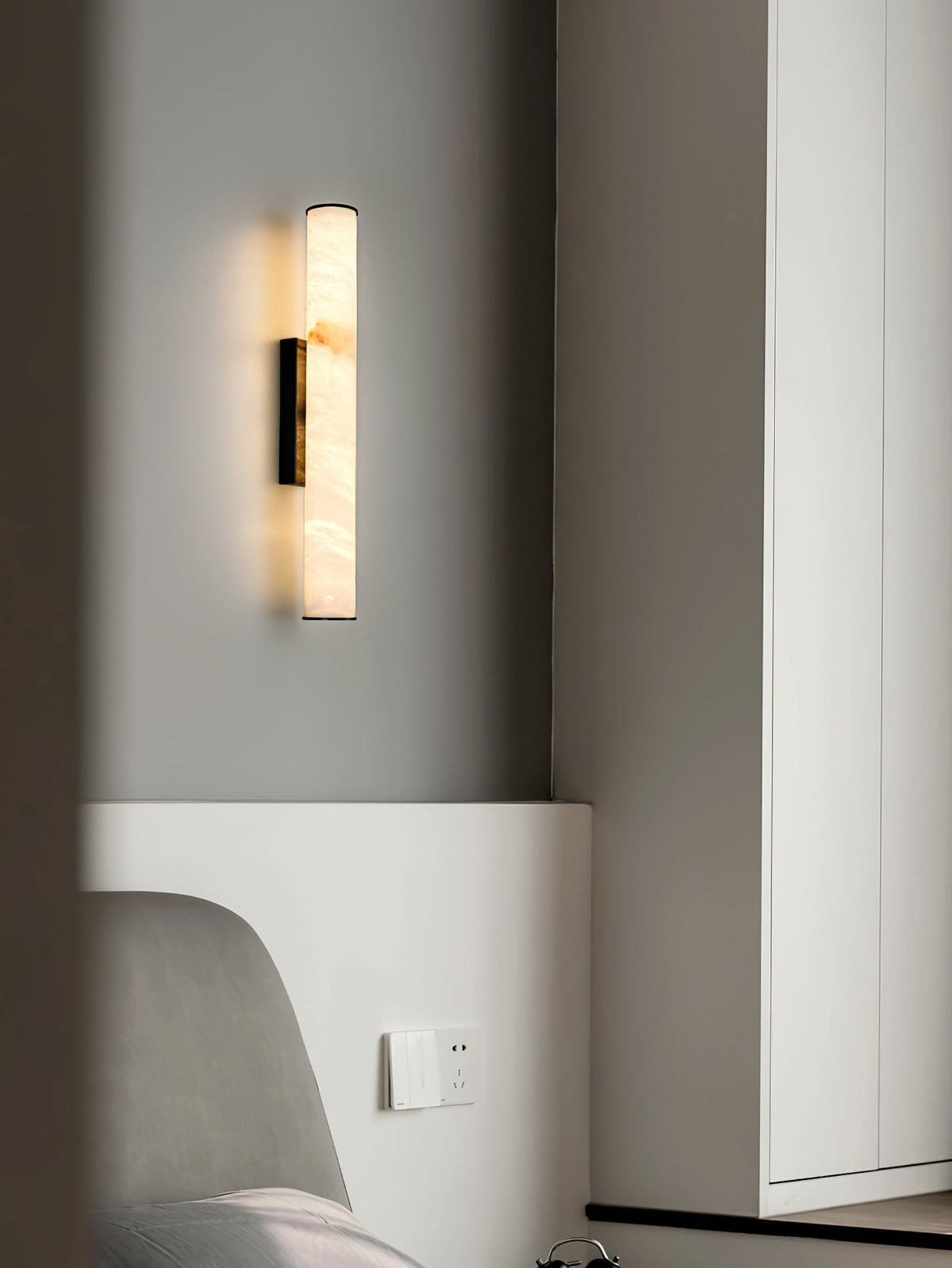 Velarelia Wall Lamp