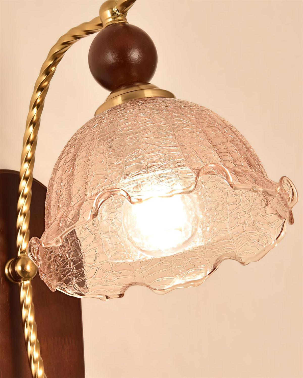 Orelivaya Wall Lamp