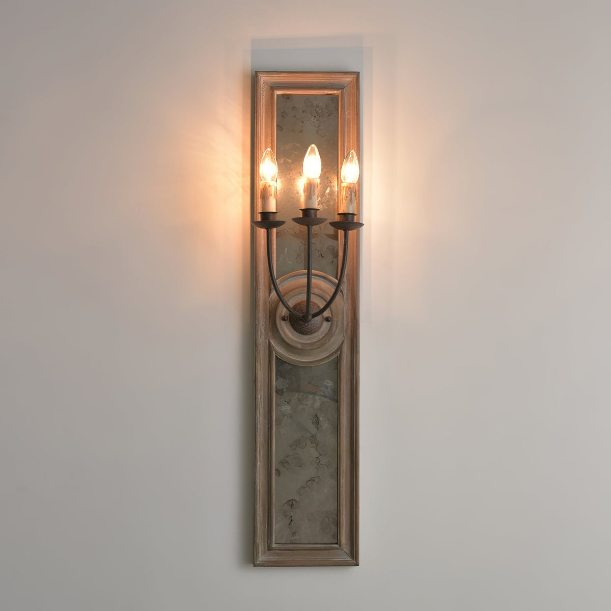 Augusta Wall Lamp