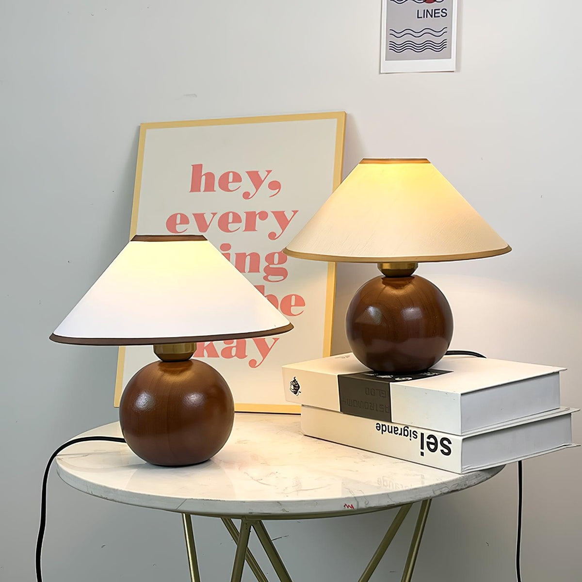 Aveneielle Table Lamp