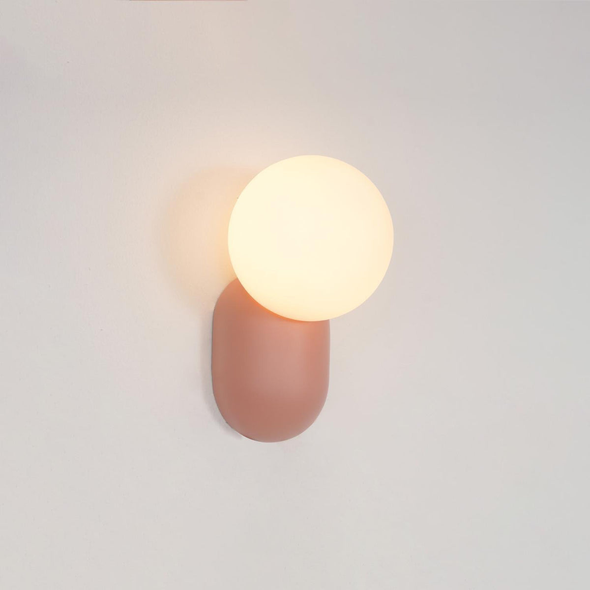 Nelo Minimalist Globe Wall Sconce