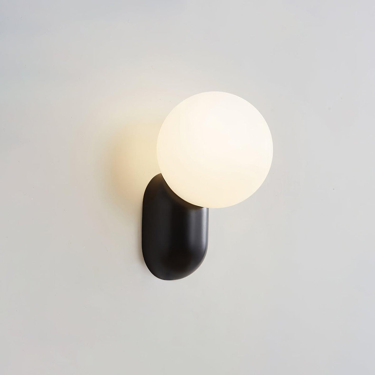 Nelo Minimalist Globe Wall Sconce