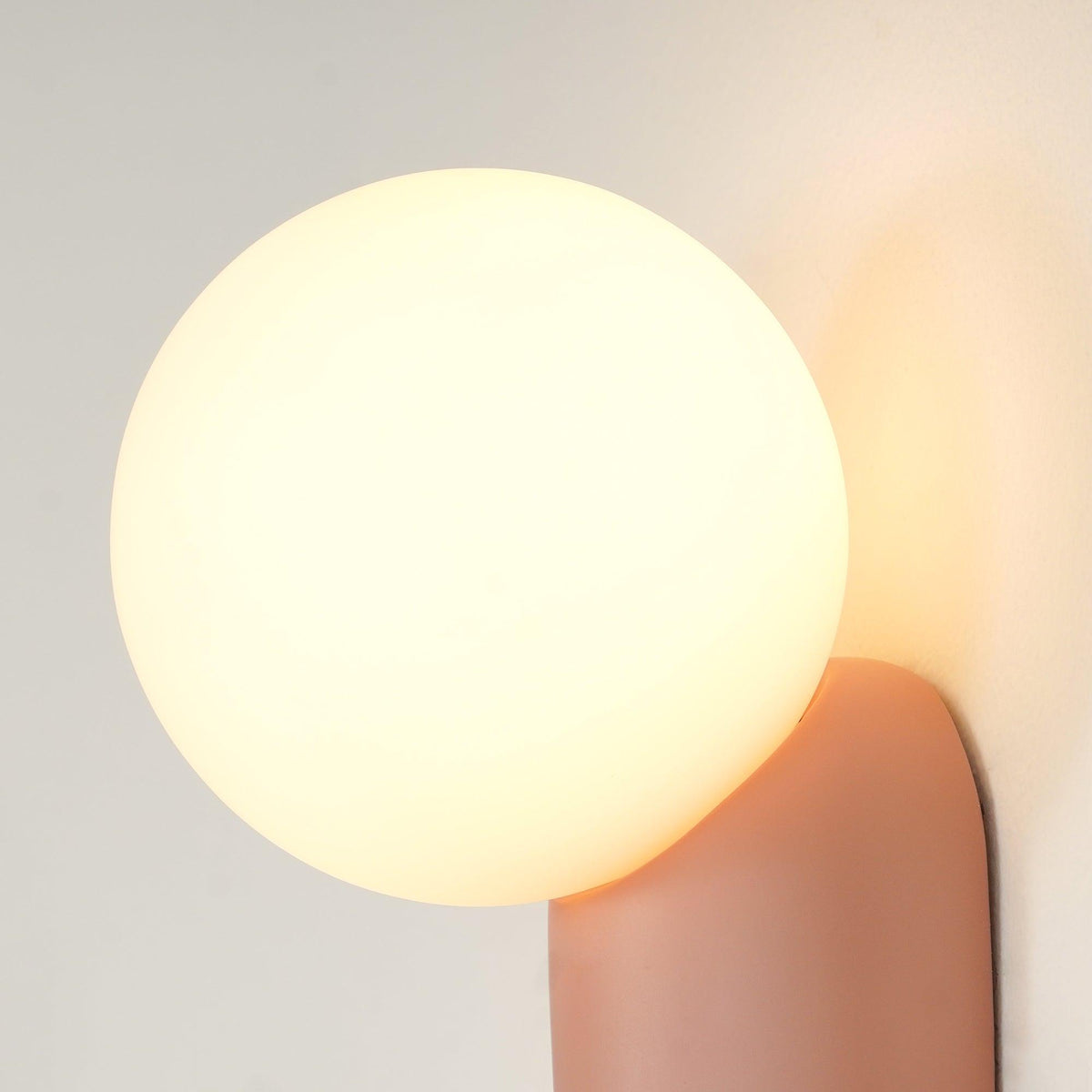 Nelo Minimalist Globe Wall Sconce