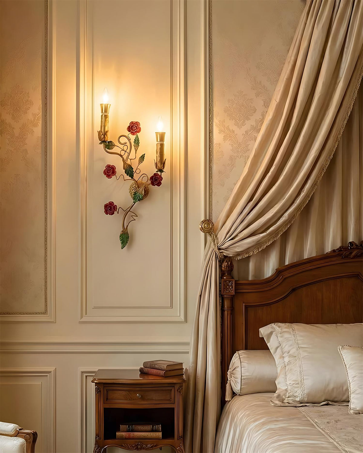 Velanise Wall Lamp