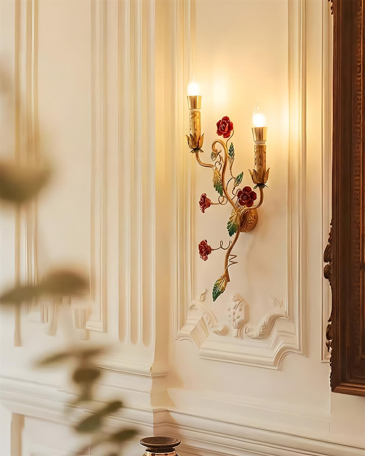 Velanise Wall Lamp