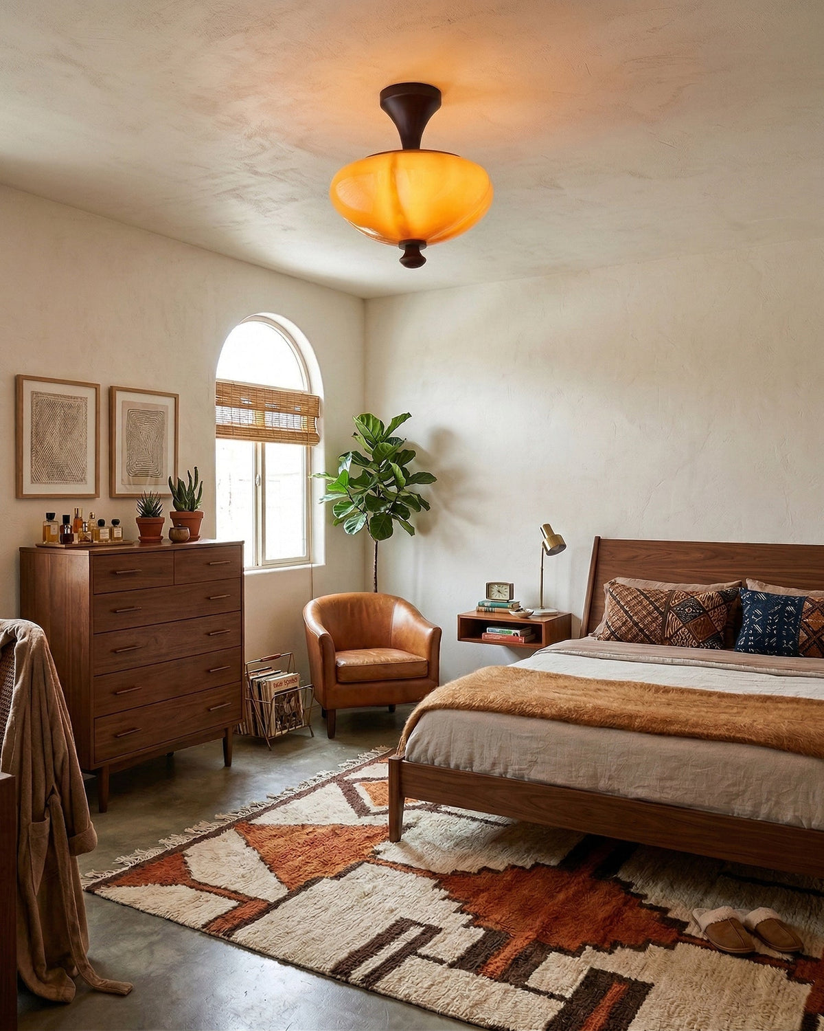 Virainaine Ceiling Lamp