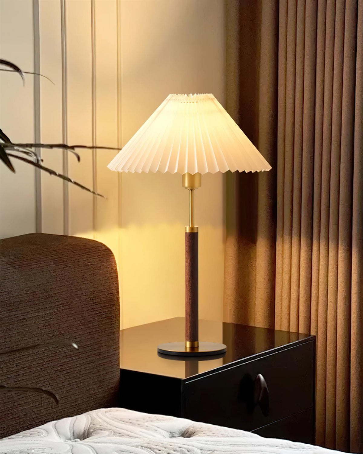 Viraorina Table Lamp