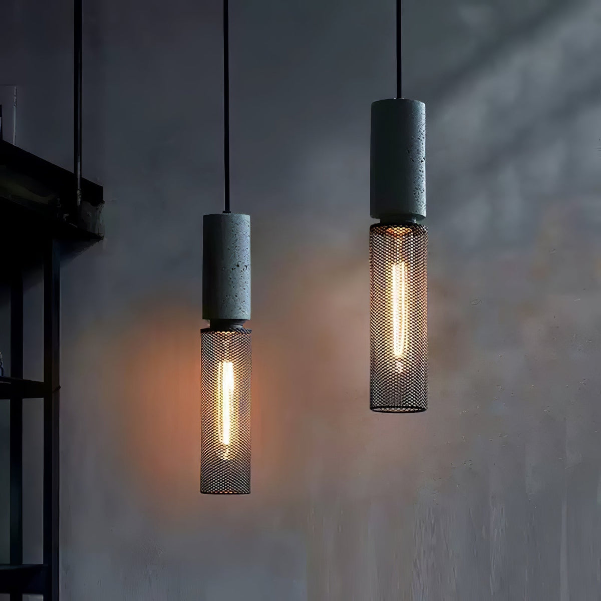 Lumeraine Cement Mesh Pendant Light