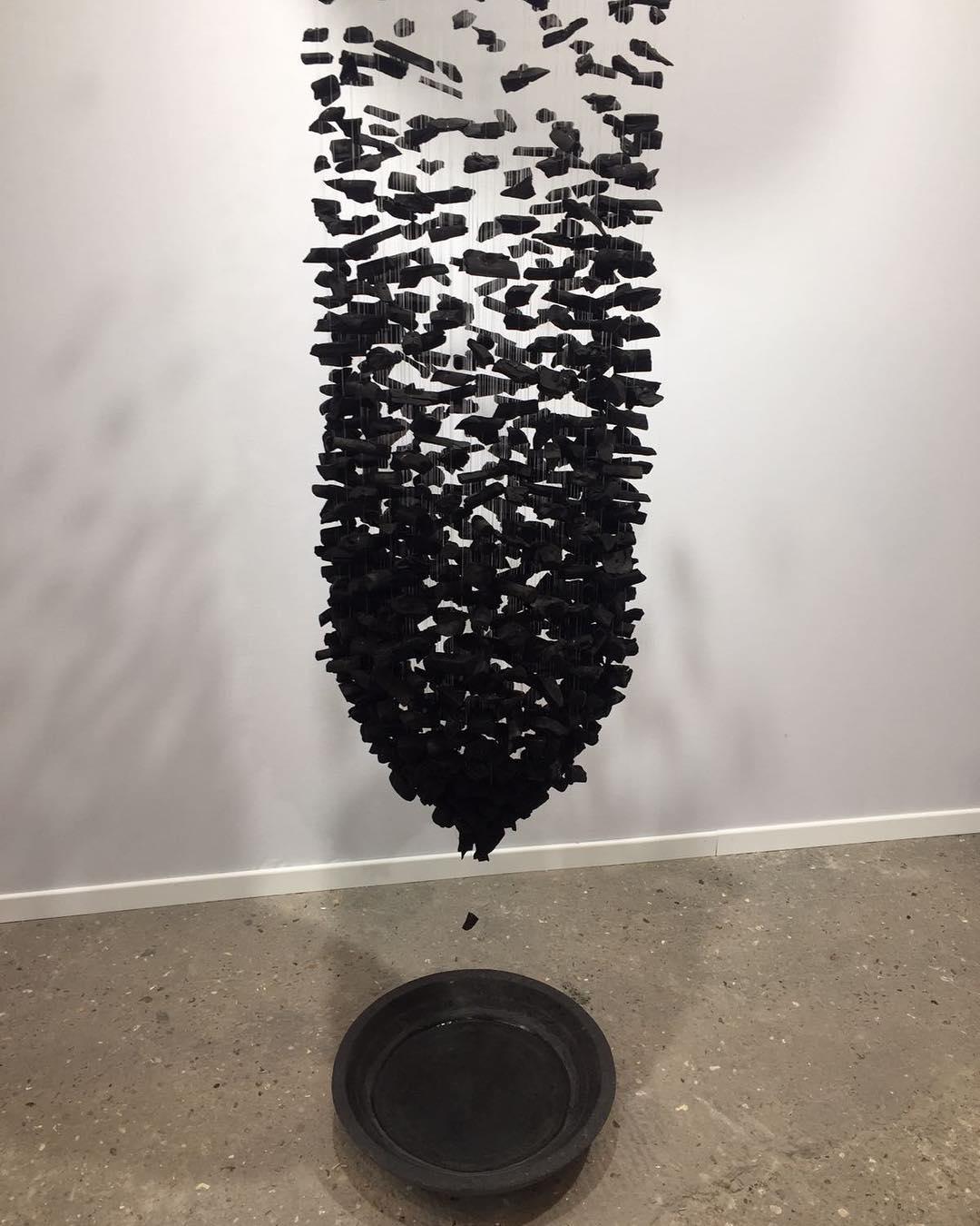 Orinridge Black Stones Chandelier
