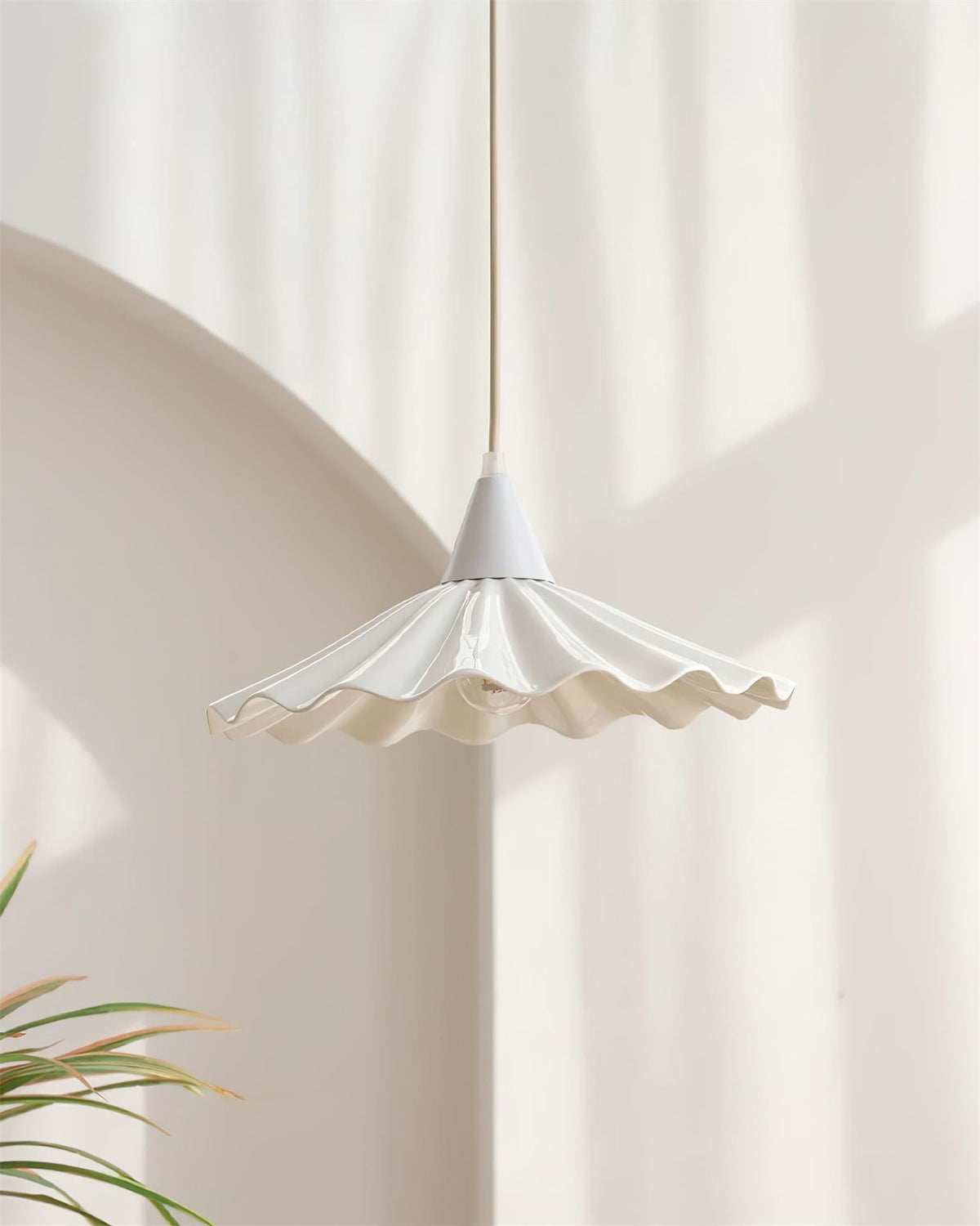 Zavo White Ceramic Pendant Light