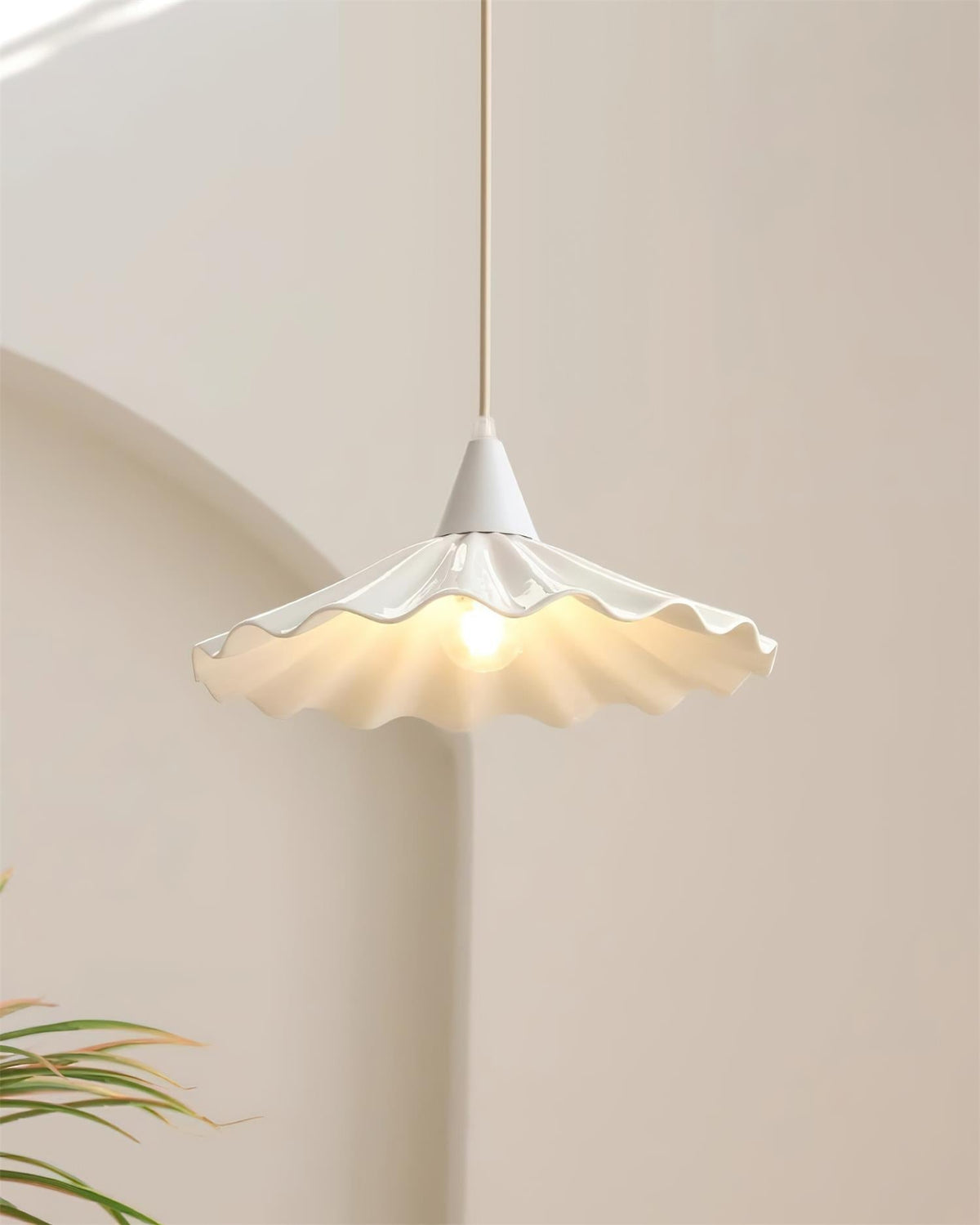 Zavo White Ceramic Pendant Light