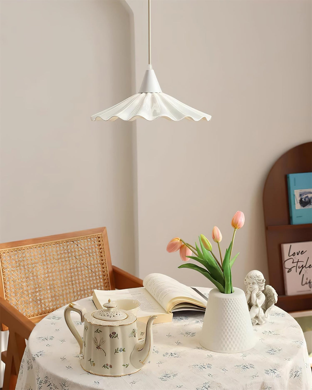 Zavo White Ceramic Pendant Light