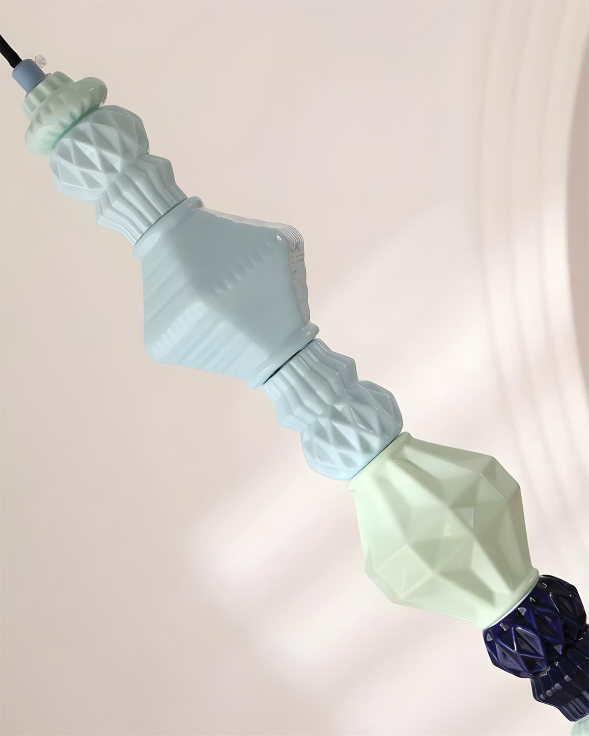 Teriivine Pendant Light