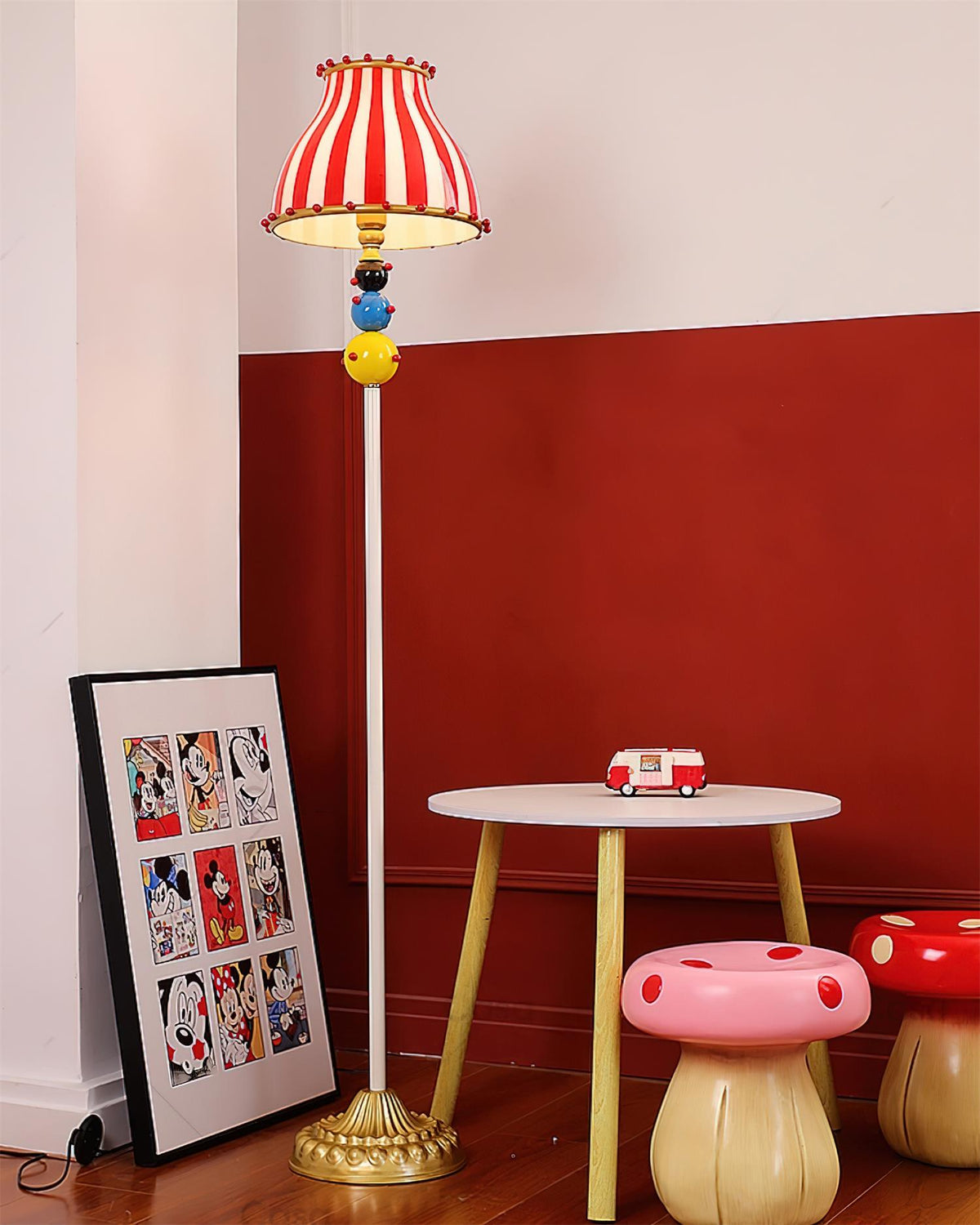 Teriaaine Floor Lamp