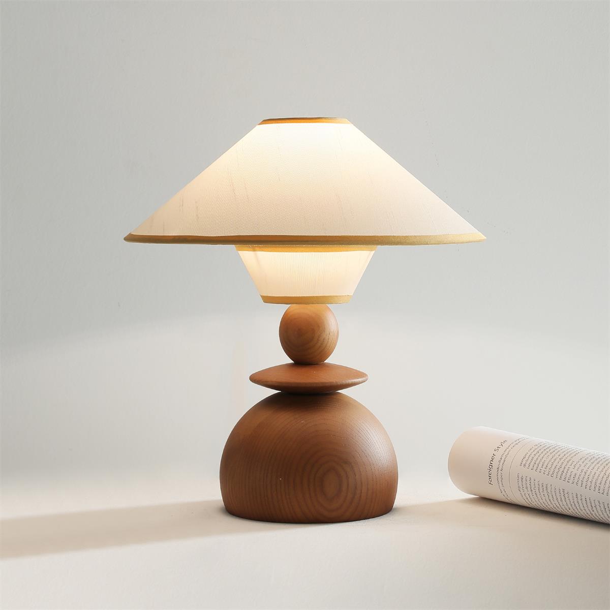 Renarora Table Lamp