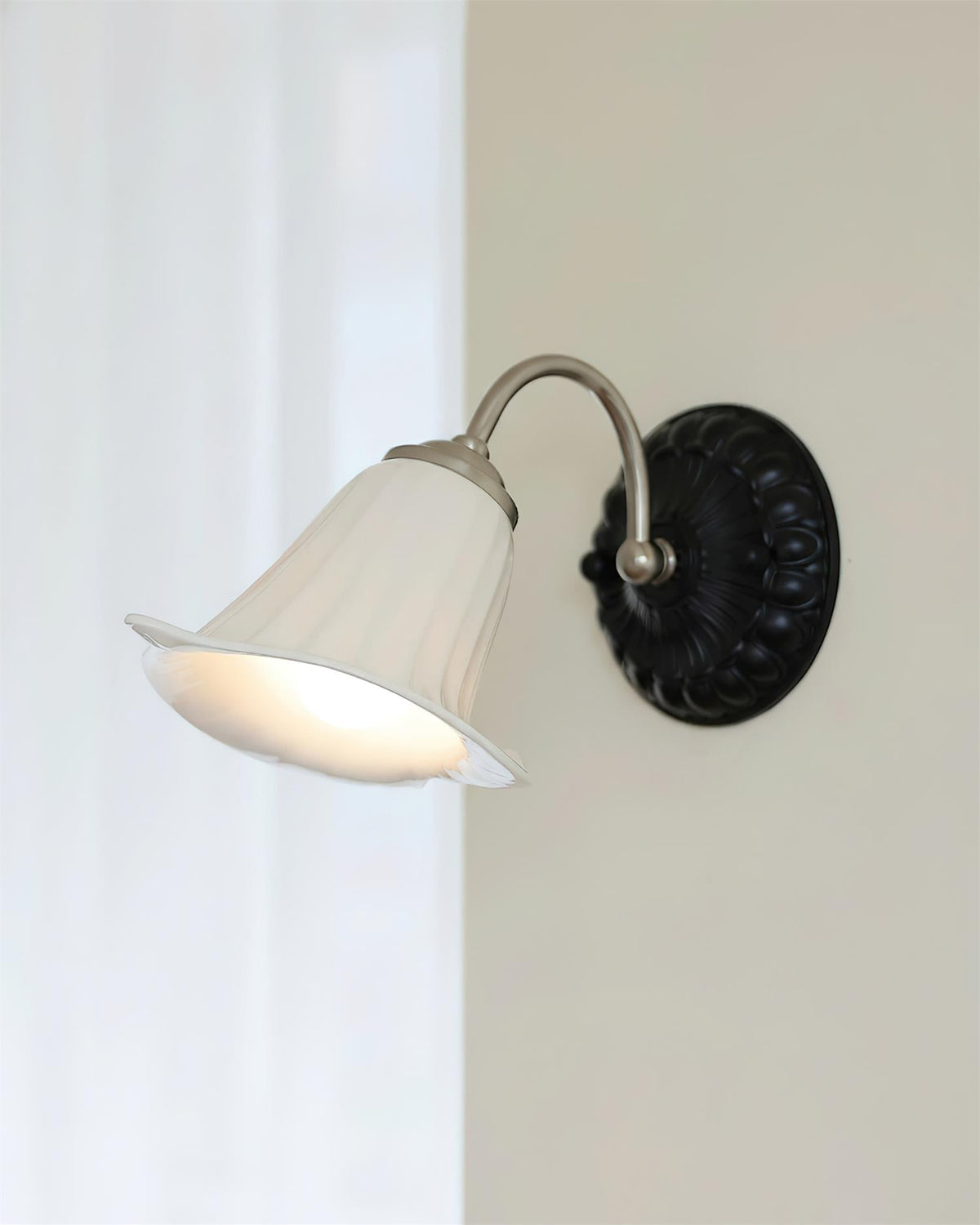 Viraorella Wall Lamp