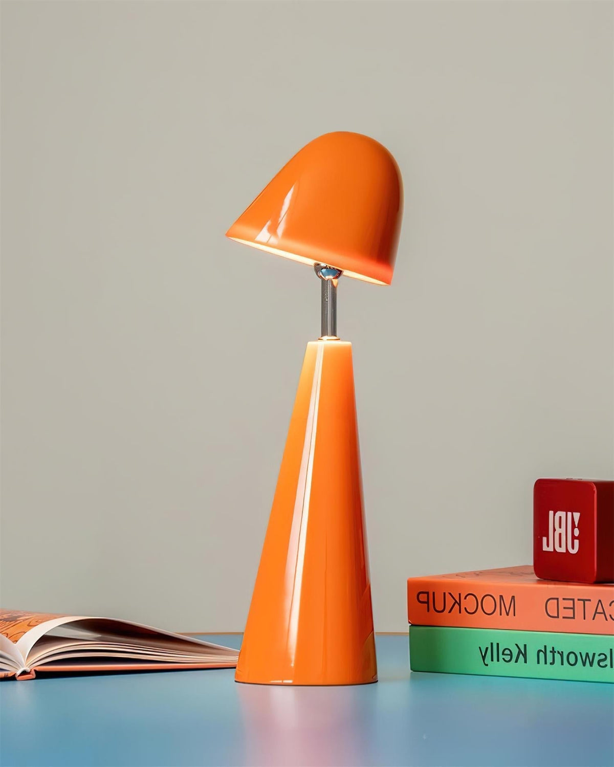 Elaarine Table Lamp