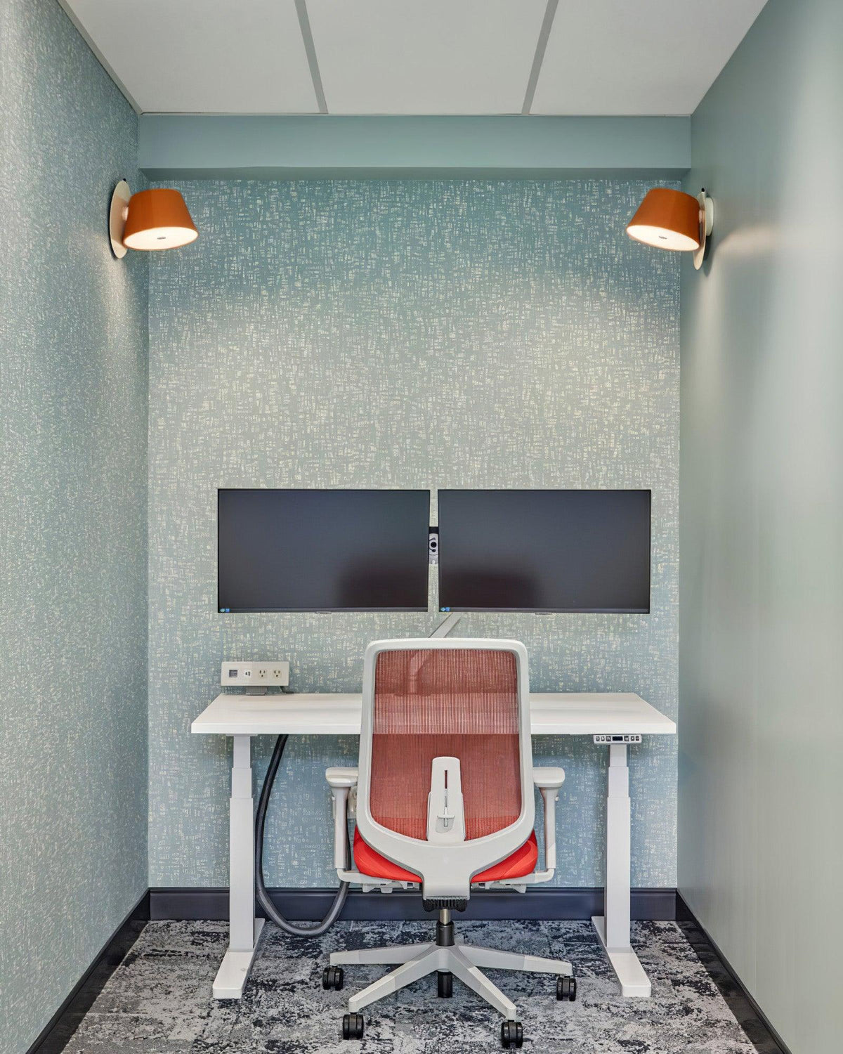 Fivra Wall Lamp