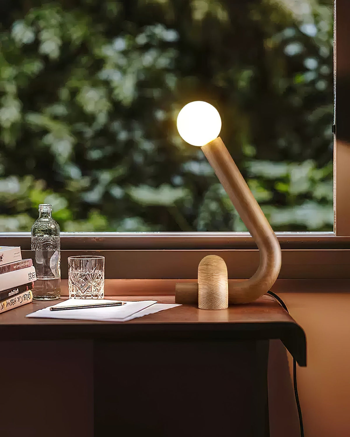 Mirisiella Table Lamp