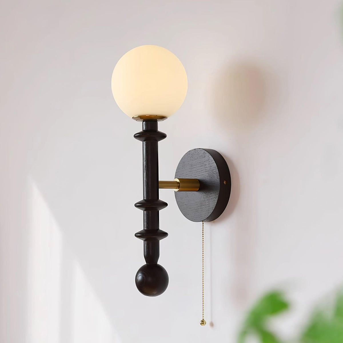 Velno Wall Lamp