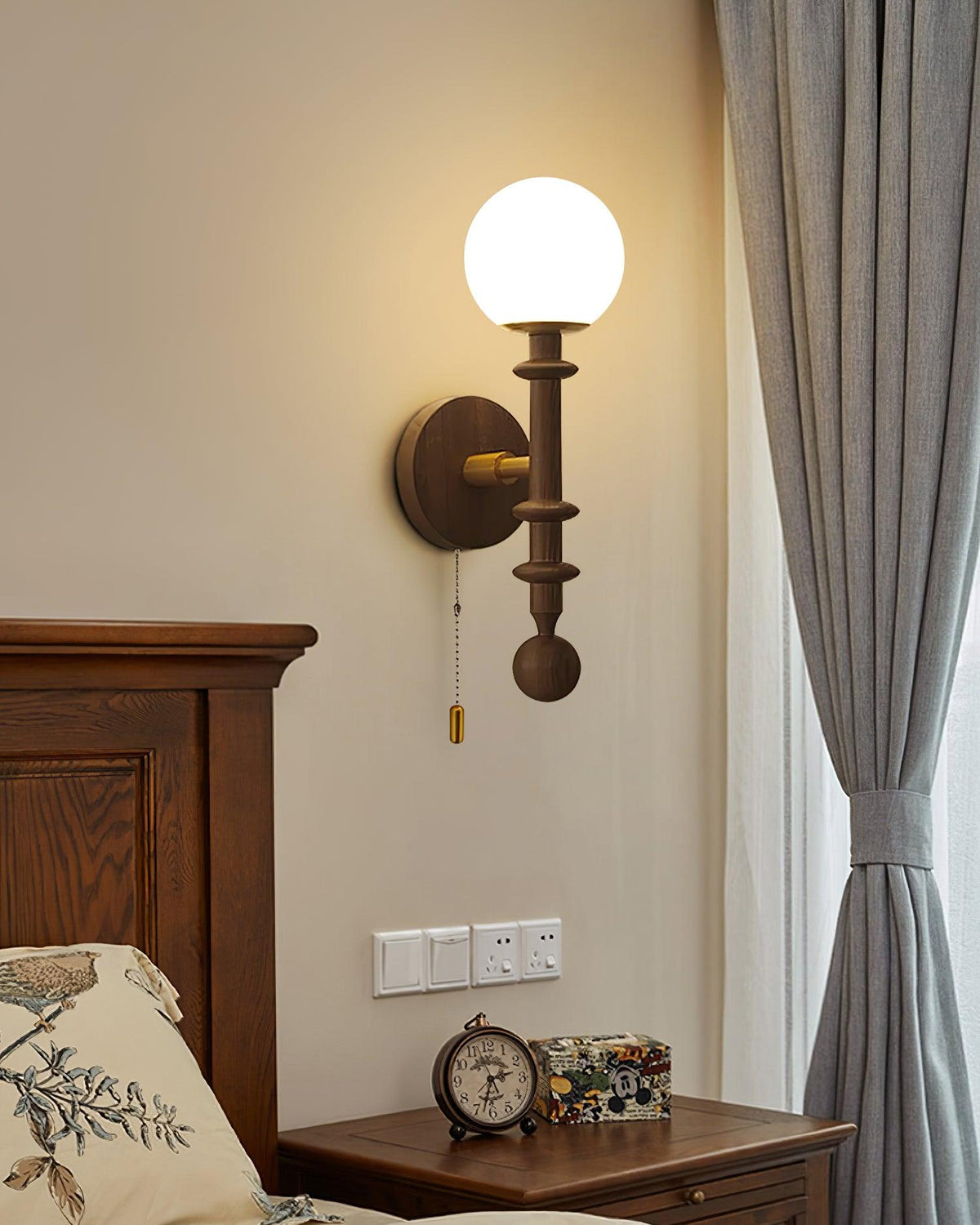 Velno Wall Lamp
