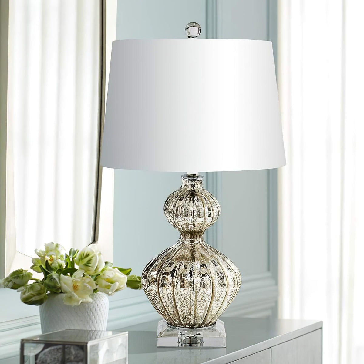 Gloria Elegant Glass Table Lamp