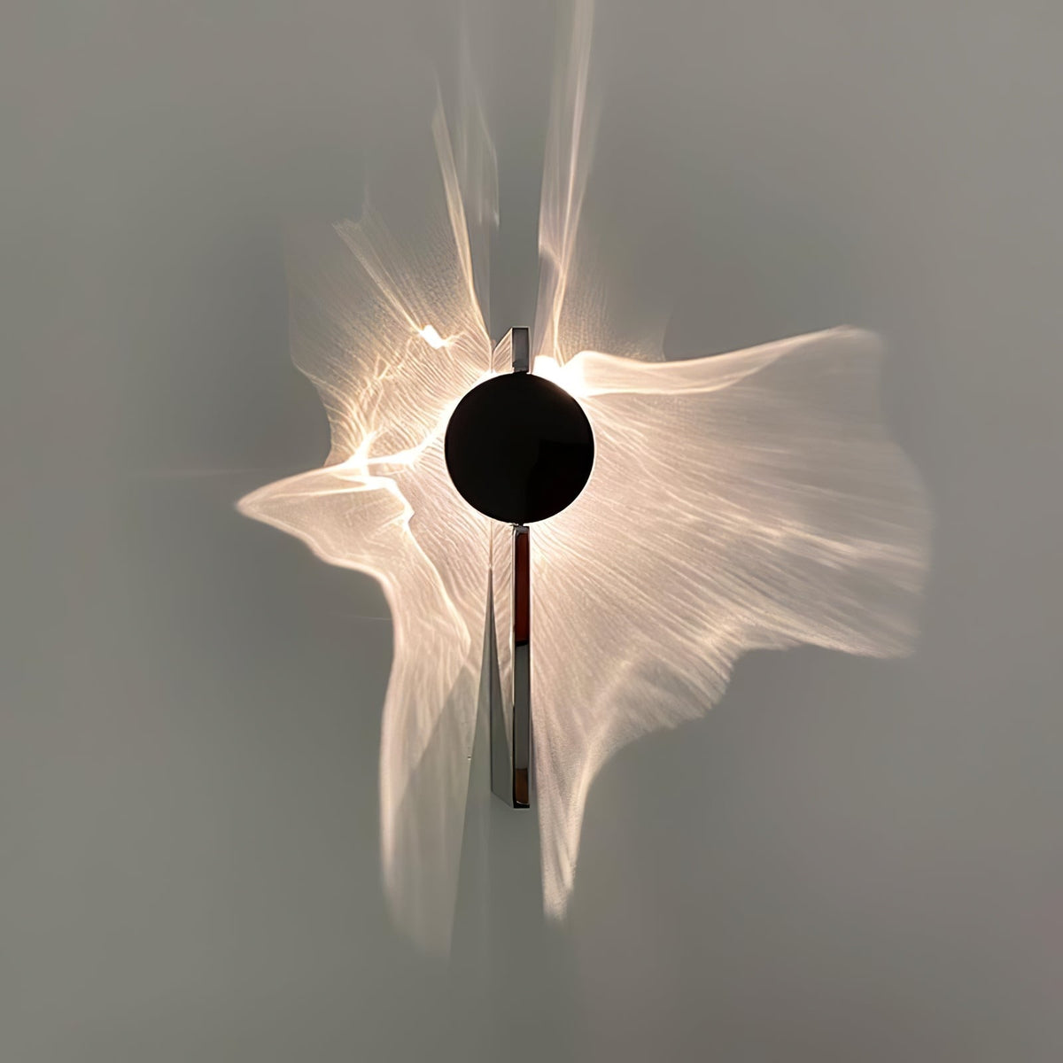 Delaview Kinetic Shadow Indoor Wall Light