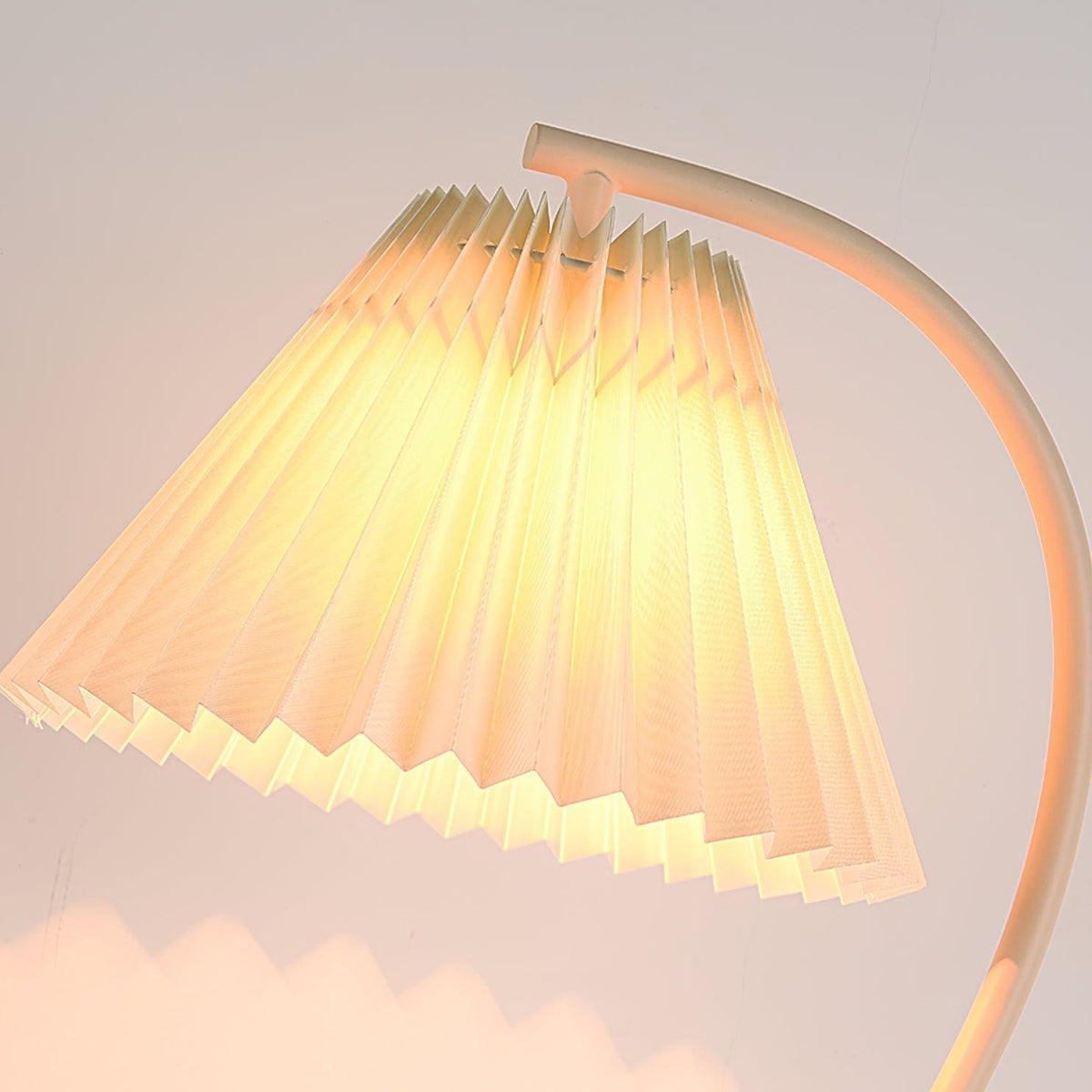 Breezie Table Lamp