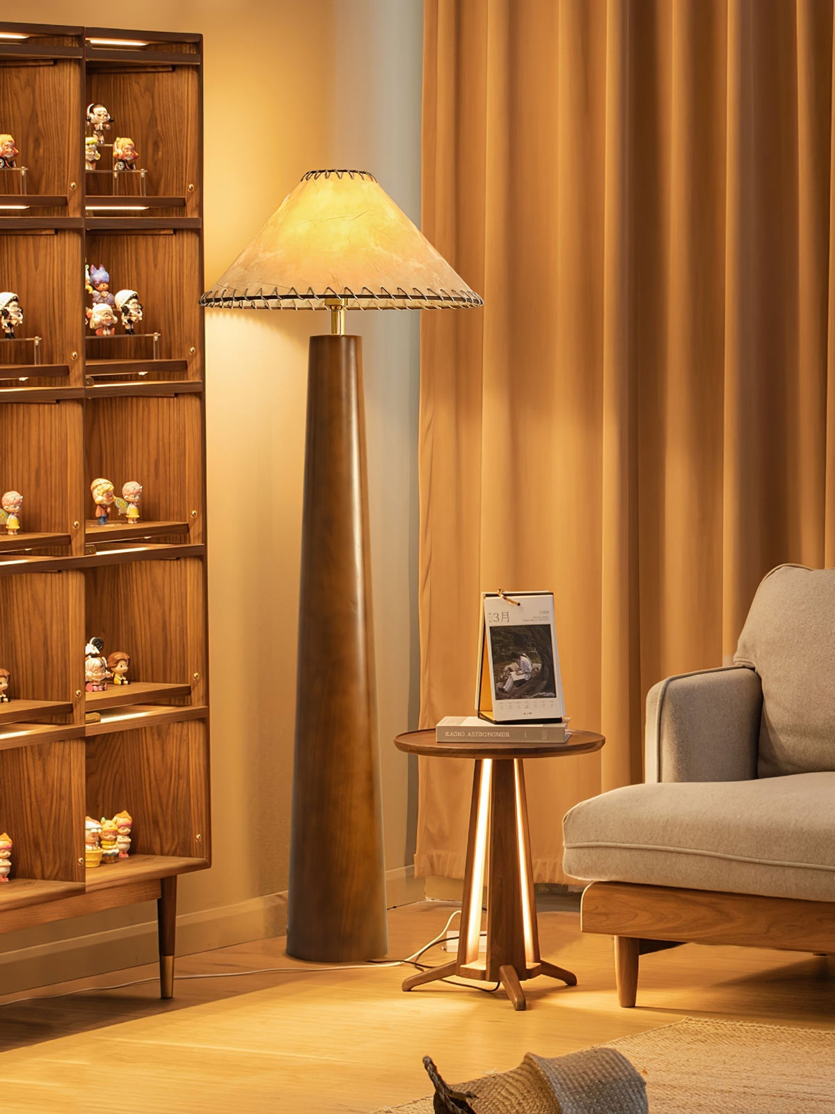 Syleelia Wooden Column Floor Lamp