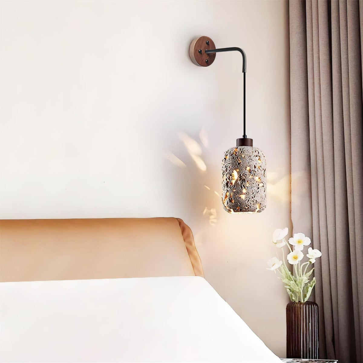 Phenil Wall Lamp