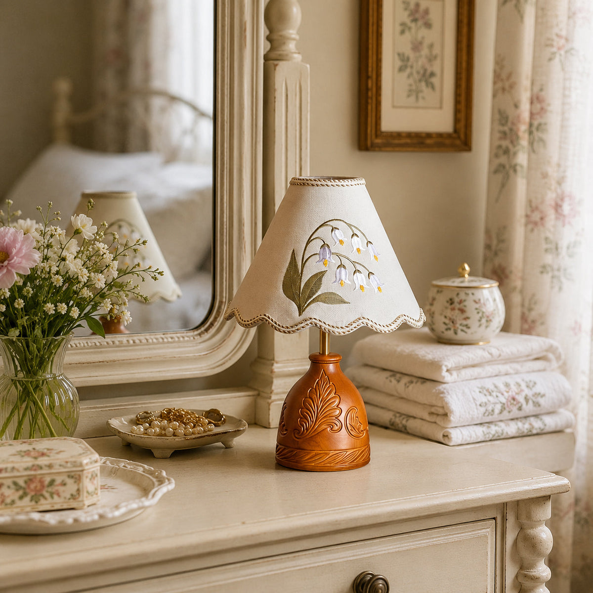 Seleelia Table Lamp