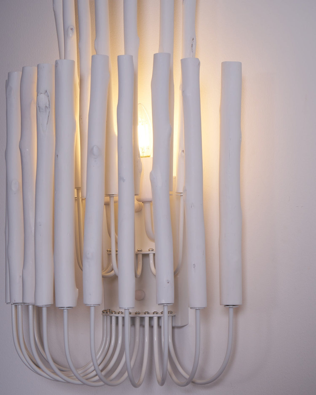 Vasilora Individual Creativity Art Wood Wall Lamp