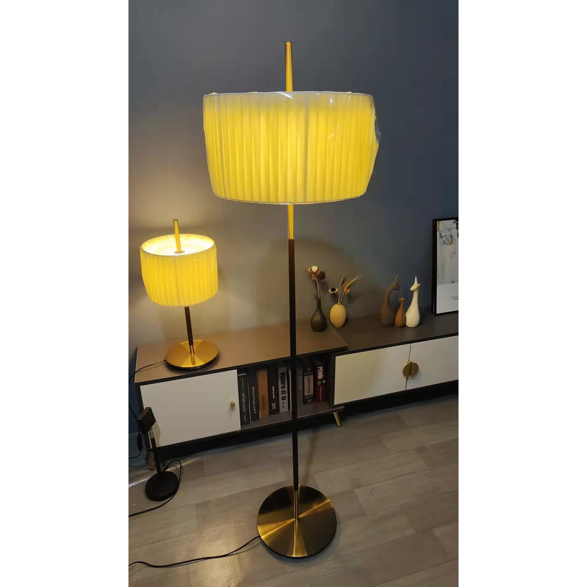 Mirorine Table Lamp