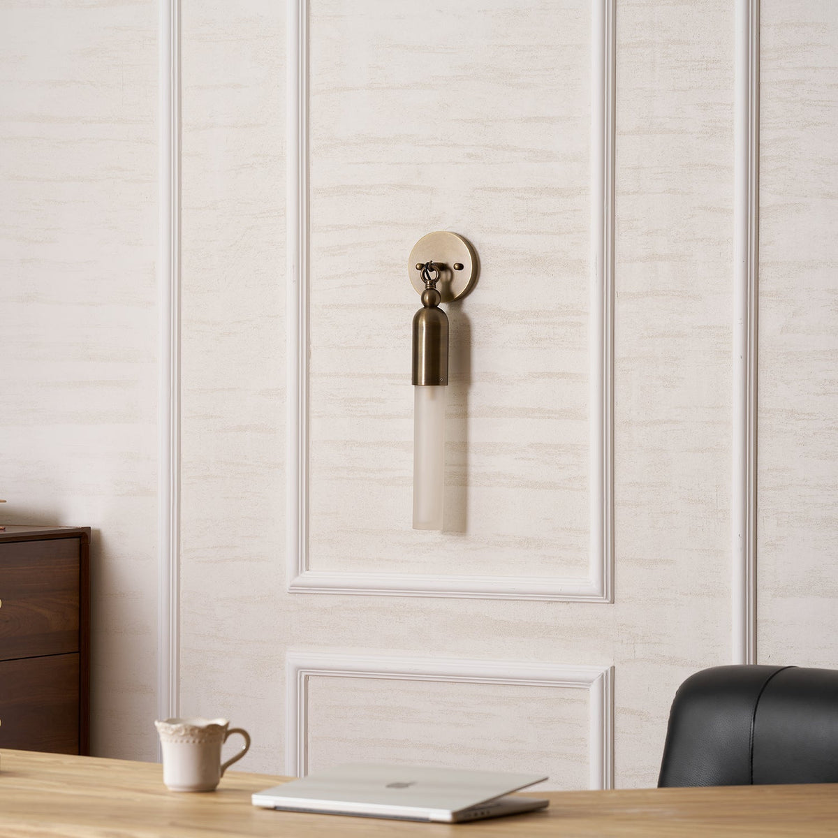 Veymont Darby Wall Lamp